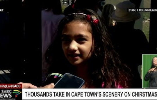Thousands take in Cape Town's scenery on Christmas Day